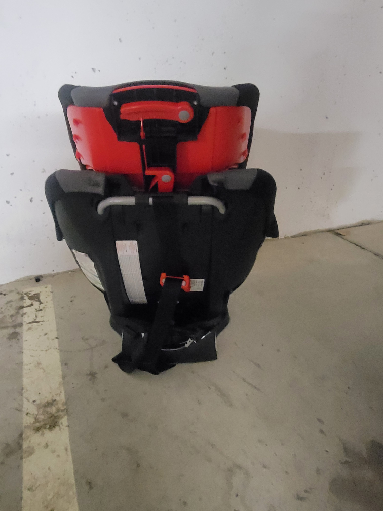 Evenflo car seat - photo 2
