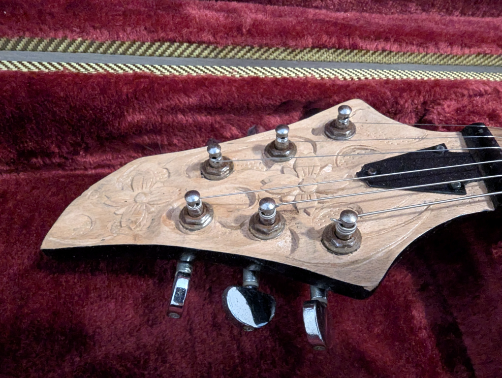 Unique Dragon Carve Electric Guitar with Hard Case - photo 4