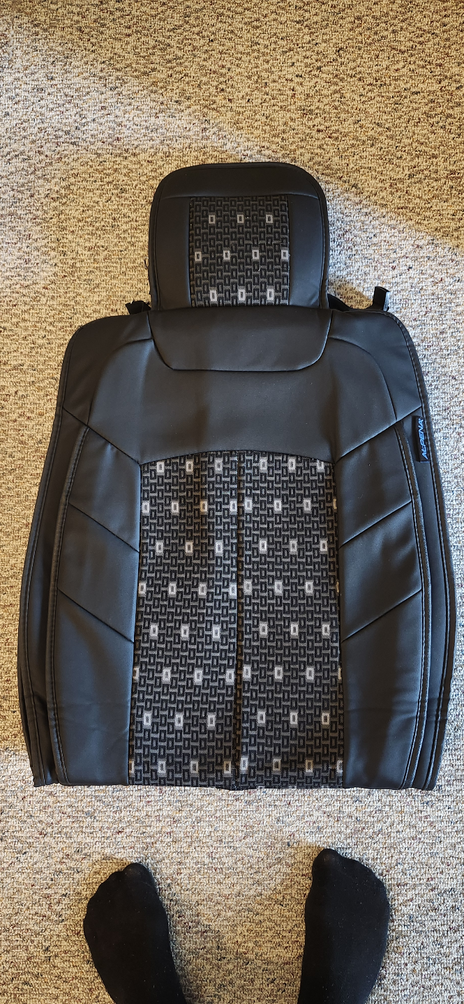 Pair of Car Seat Covers - photo 2