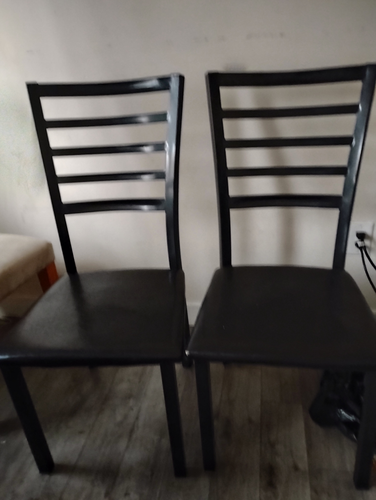 Set of three chairs – one upholstered and two metal - photo 2