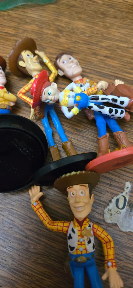Toy Story Woody & Friends Figurines thumbnail