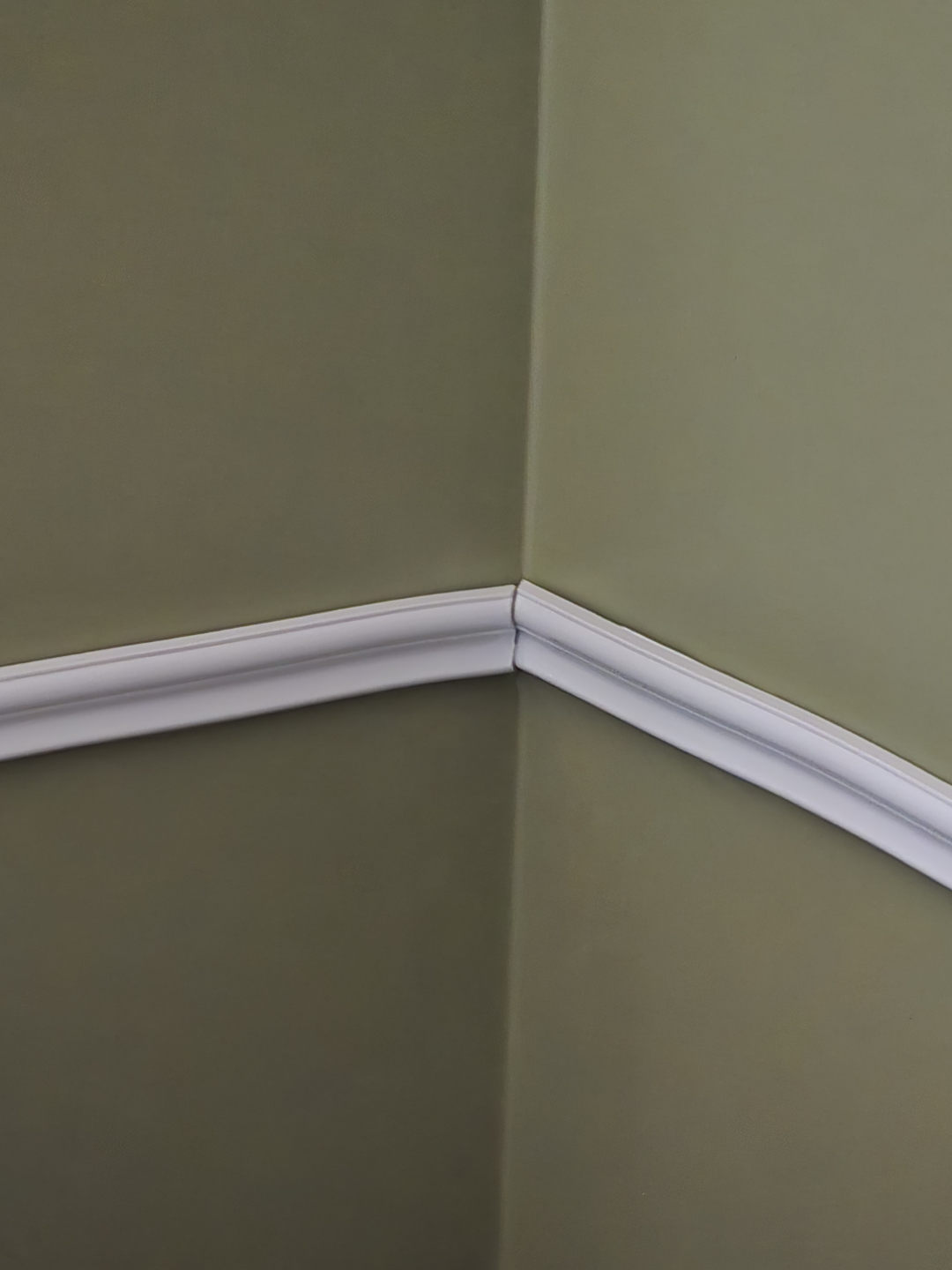 White Flexible Wall Baseboard Moulding - photo 2