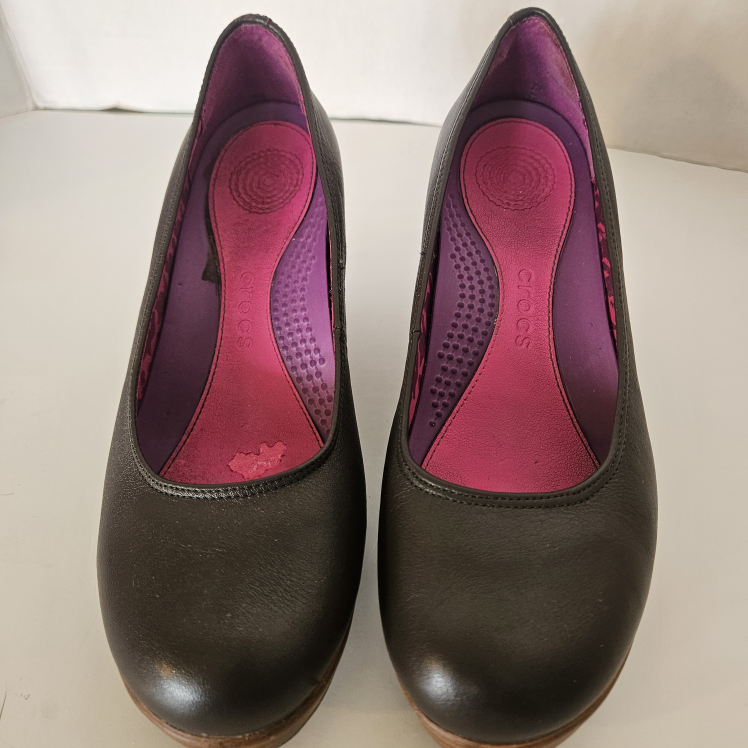 Crocs A-Leigh Closed Toe Wedge Heel Shoes Women's Size 6W Brown - photo 4