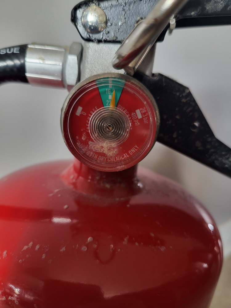 multi purpose Fire Extinguisher ABC 10 lbs - photo 2