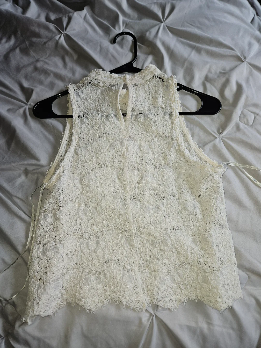 Forever 21 White Lace Top 💚 image indicator(2)