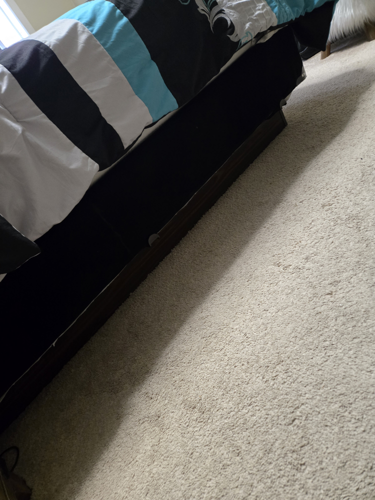 Queen bed frame - photo 3