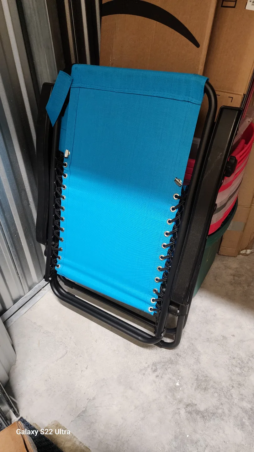 Two Beach Lounge Chairs Set image indicator(4)