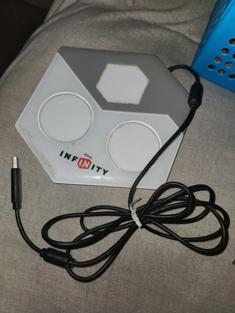 Disney Infinity Figures and Power Disc Set for the PS3 image indicator(3)