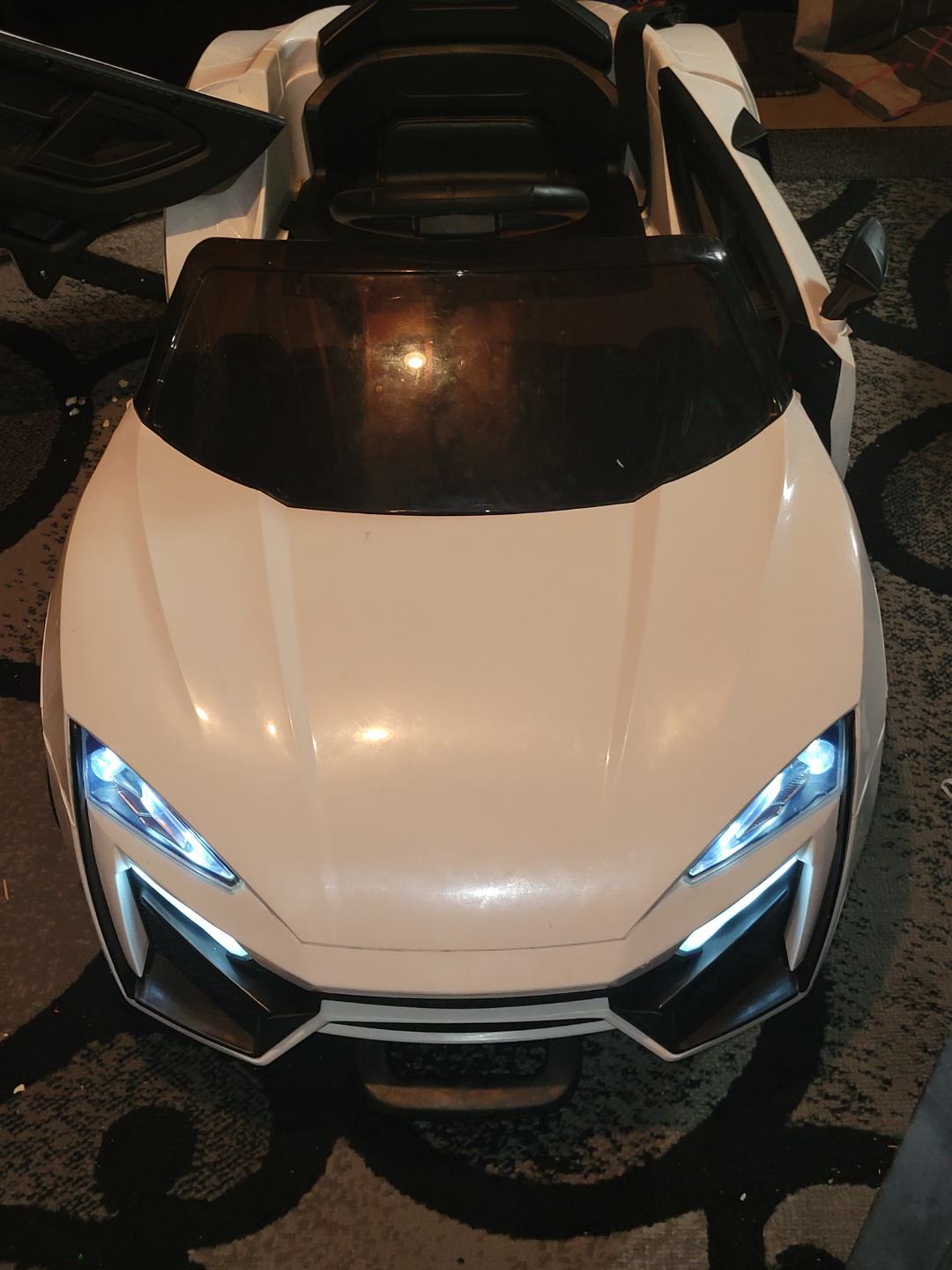 Kids Ride-On Electric Car - White with parental controls - photo 5