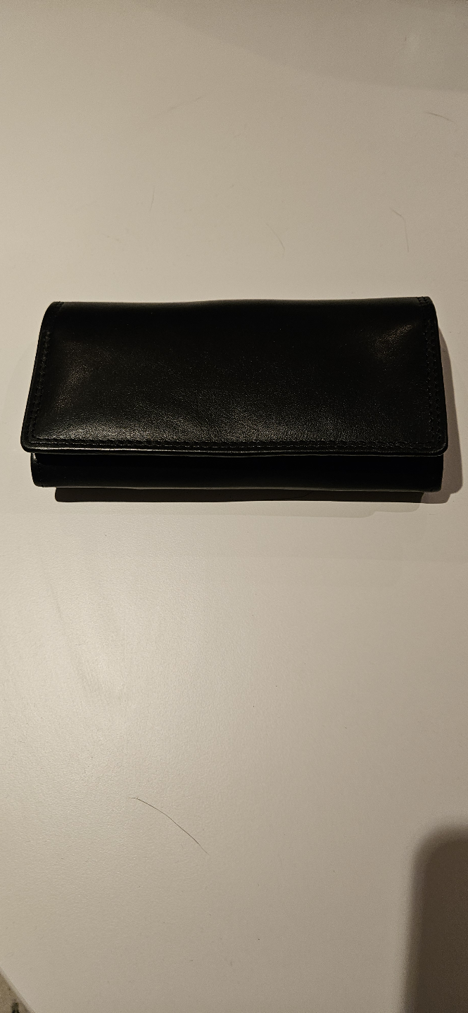 AshLin Leather Wallet