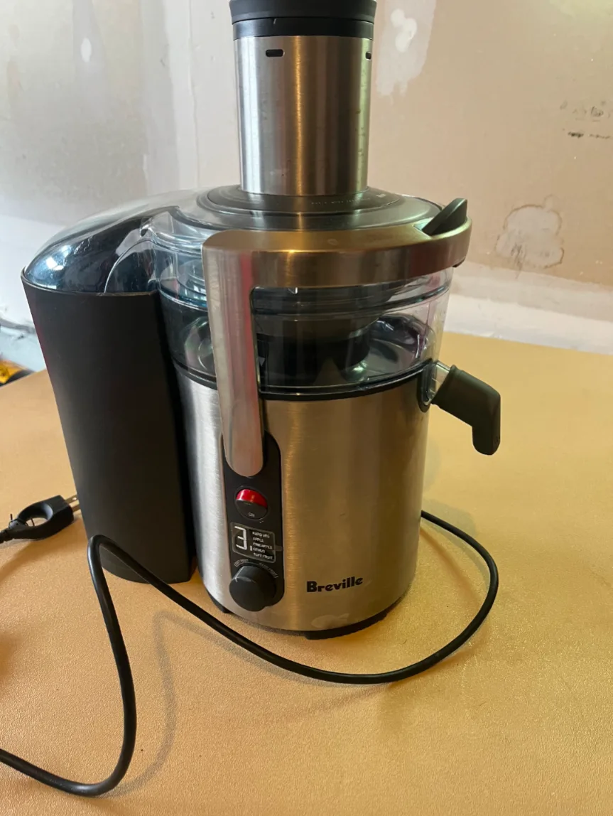 Breville Juice Fountain Multi-Speed Juicer thumbnail