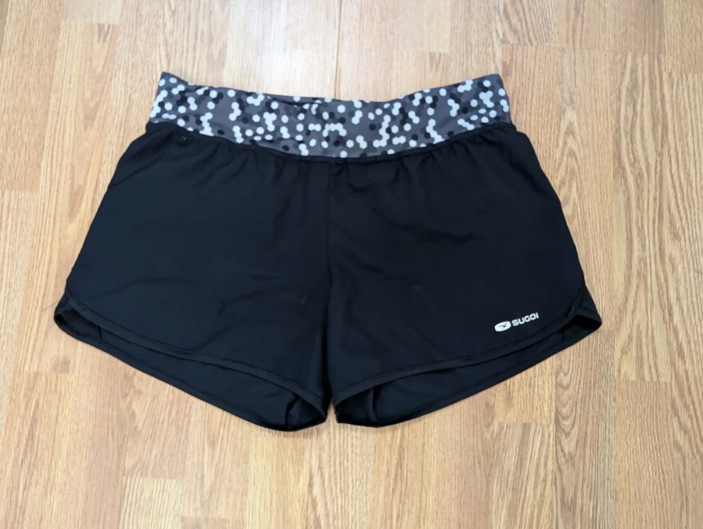 Sugoi Women's Running Shorts - Size Large High End Brand thumbnail