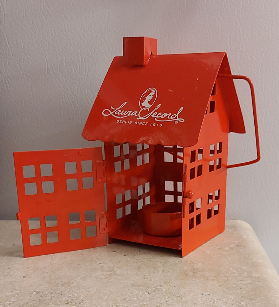 💚Laura Secord Red House Candle Holder - photo 2