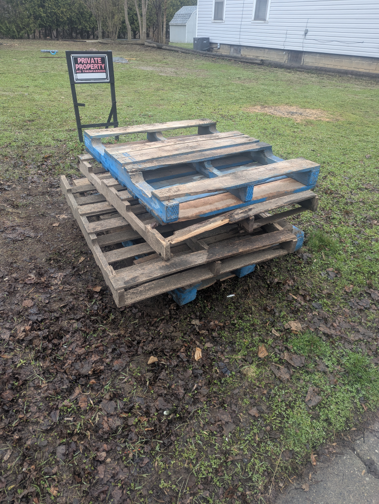 Wooden Pallets - Multiple Sizes 💚