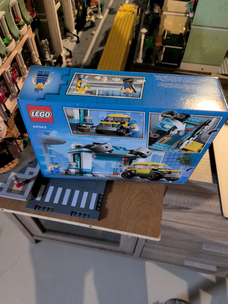 LEGO City Car Wash 60362 New in Box - photo 2