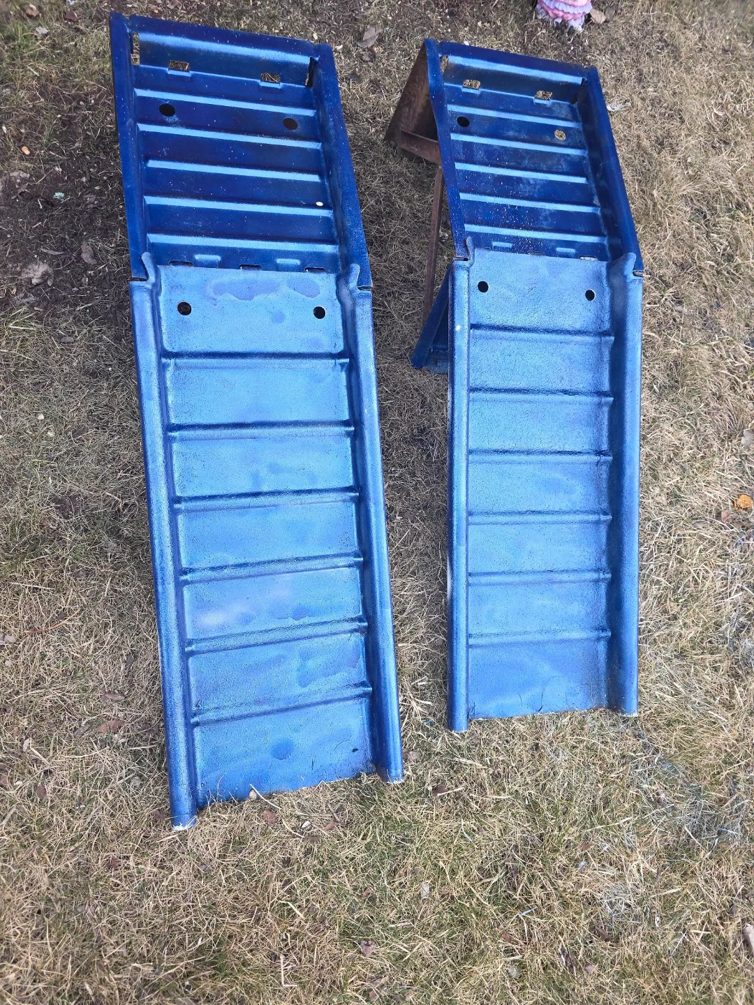 Pair of Metal Ramps - Blue and White thumbnail