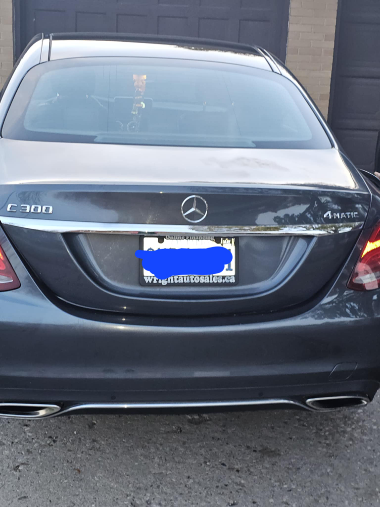 Mercedes-Benz C300 4MATIC Sedan - photo 2