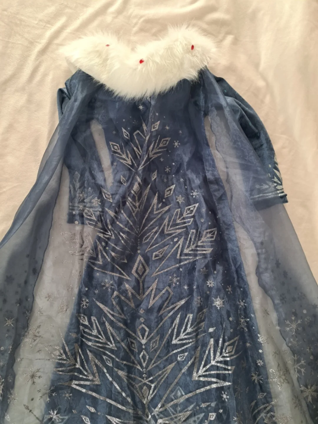 Princess Elsa Dress with Cape image indicator(7)