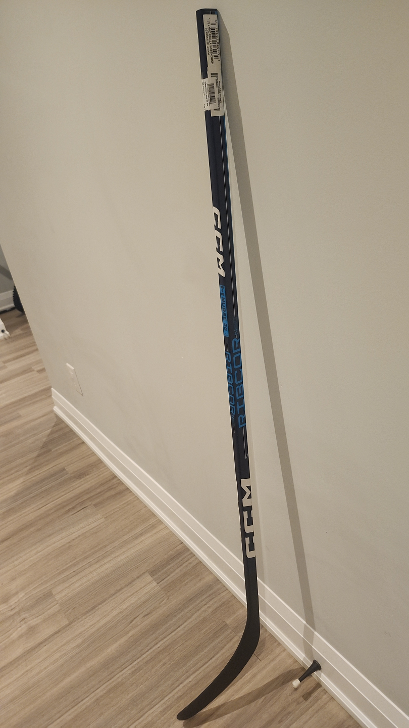 CCM Ribcor N20 Nurse Youth Hockey Stick 💚 - photo 2