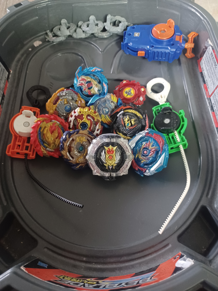 Beyblade Burst Set with Arena