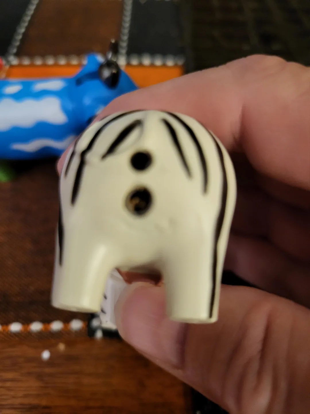 Set of Four Vintage Collectible Cow Butane Lighters image indicator(9)