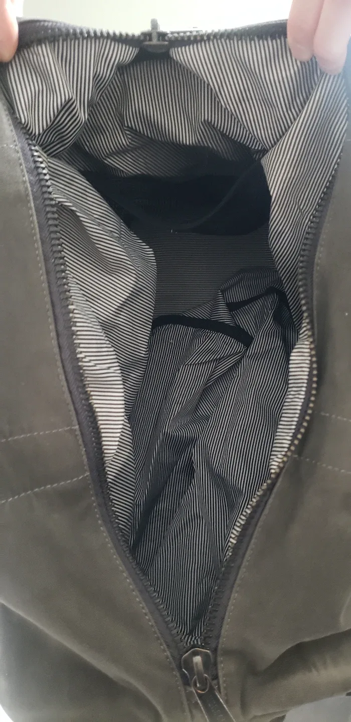 Herschel Duffle / Travel / Sport Bag image indicator(3)