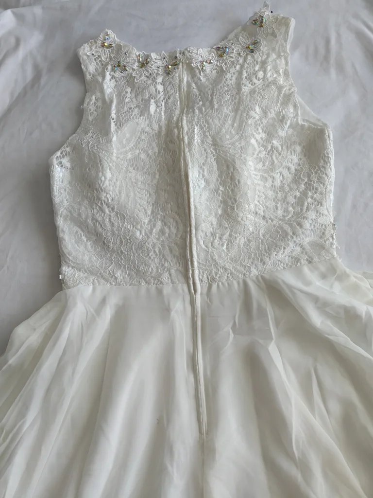 White Lace Dress with Rhinestones image indicator(5)