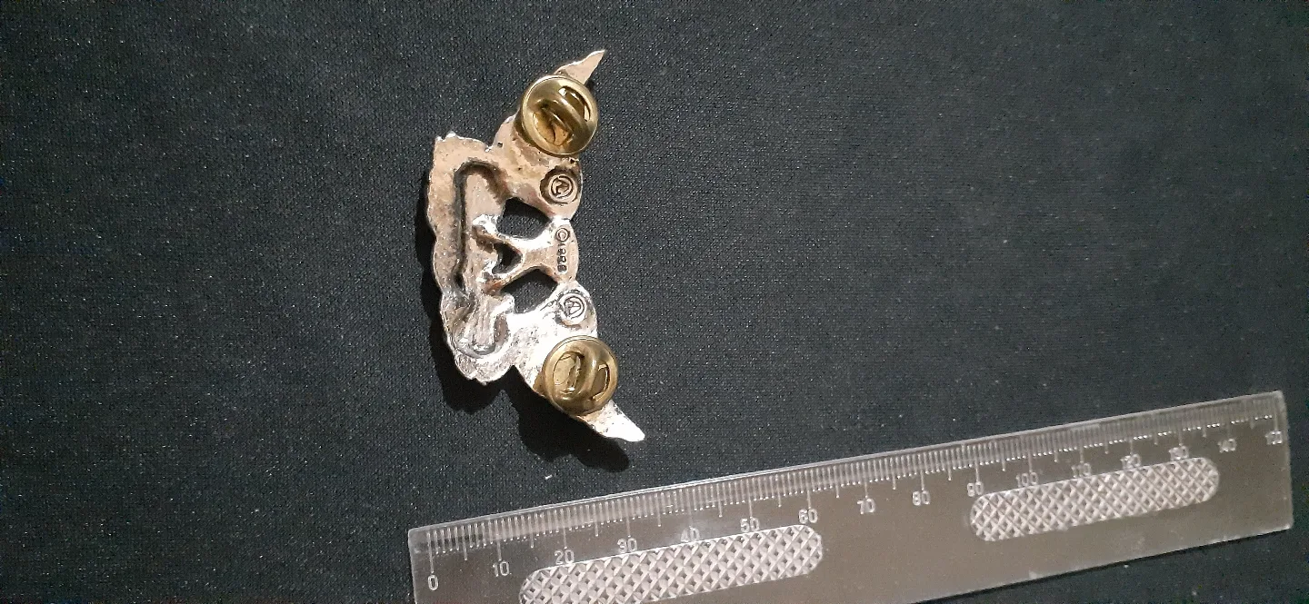 Aerosmith Lapel Pin image indicator(2)