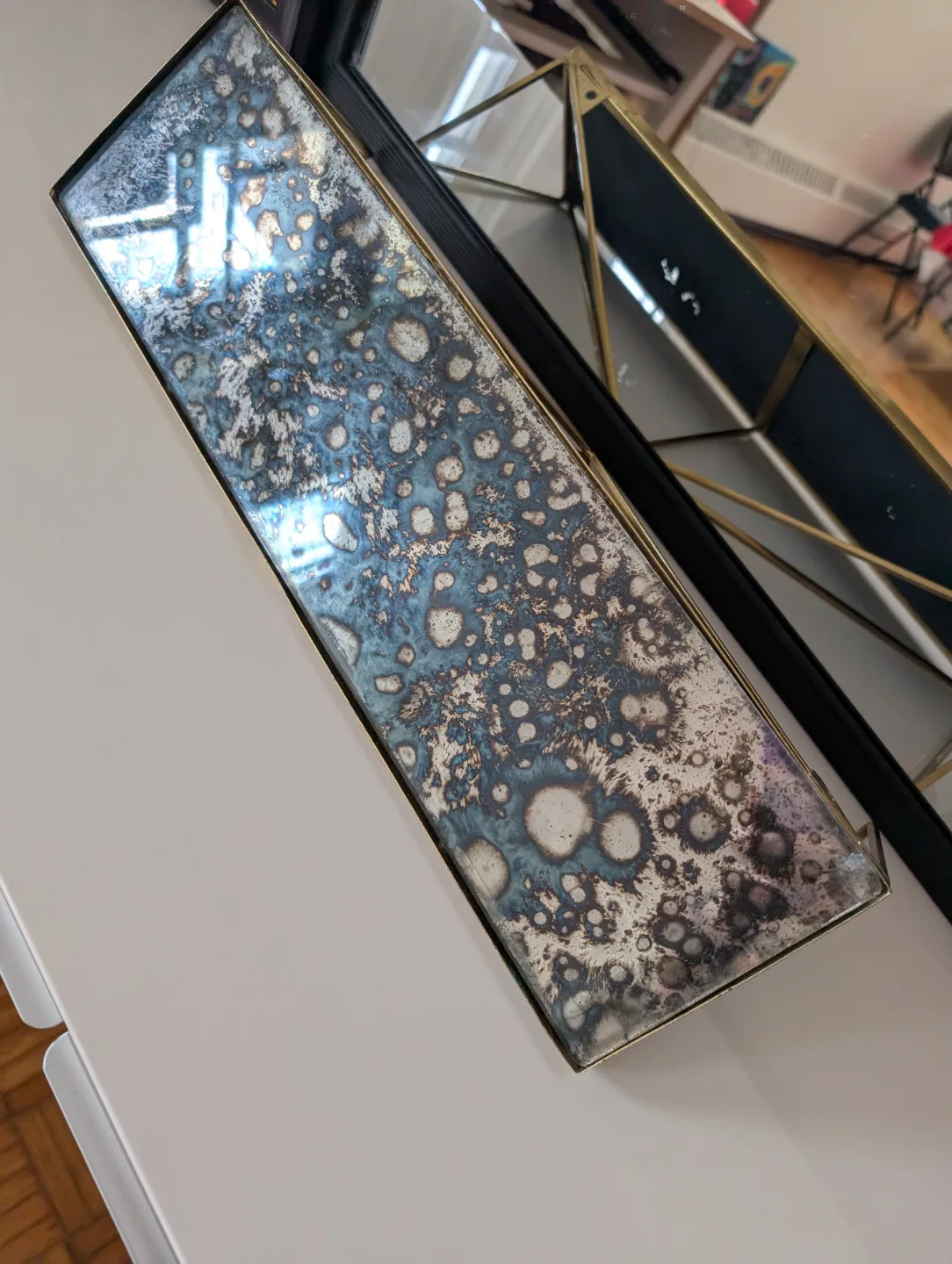 Gold Geometric Wall Shelf with Distressed Mirror top 💚 image indicator(6)