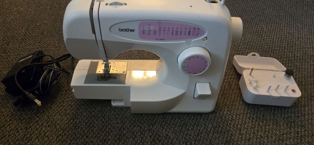 Brother Sewing Machine - Model XL 2600