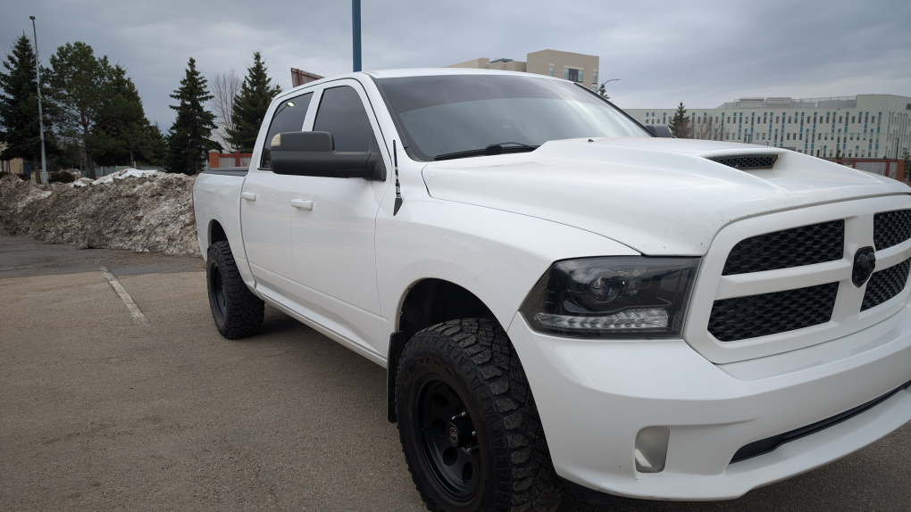 2016 Ram Sport 1500 Crew Cab 4x4 - photo 2