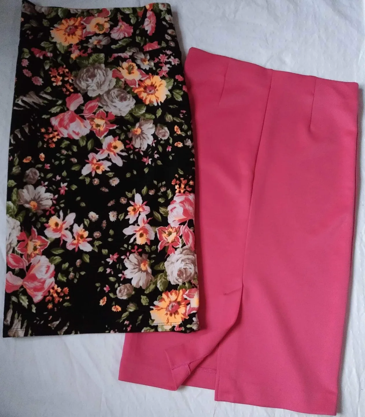 Womens Summer Clothes (Size Small/Medium) image indicator(9)