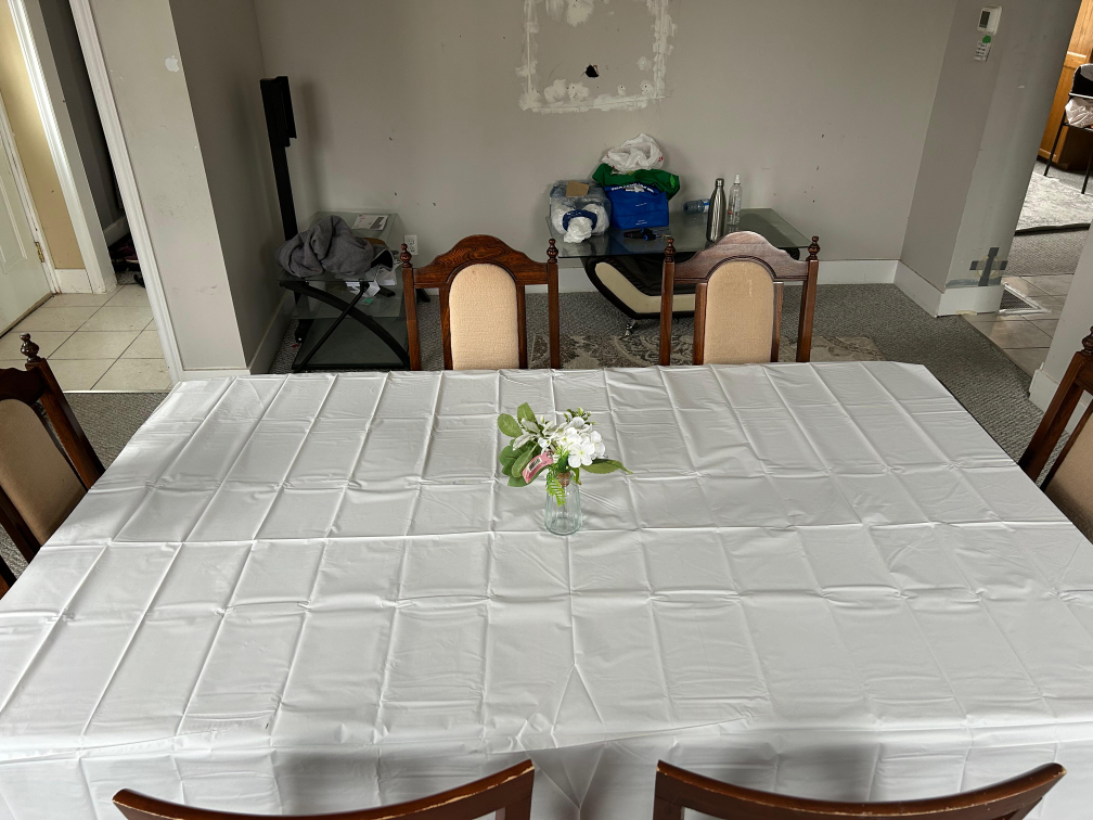 6-Piece Dining Set - Table and Chairs