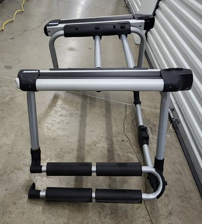 Thule Tram Hitch Sport Carrier - Ski and Snowboard Rack image indicator(5)