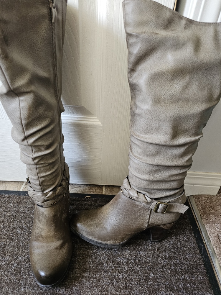Women's Vangelo Knee-High Boots - Size 38