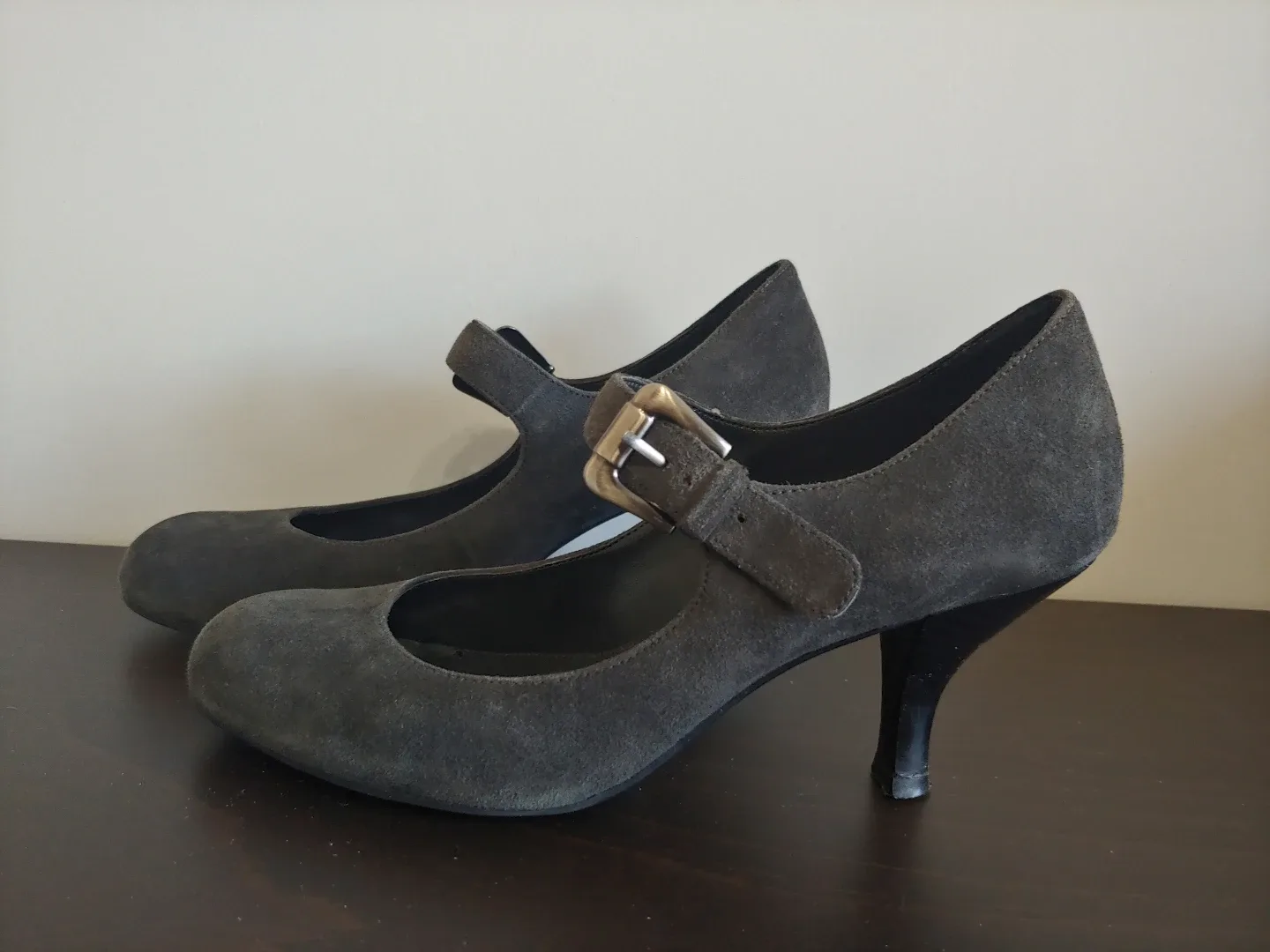 Franco Sarto Grey Suede Mary Janes- size 7 image indicator(3)