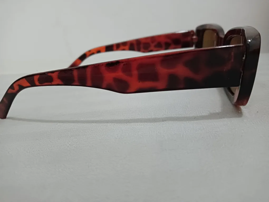 Red Tortoiseshell Square Sunglasses image indicator(2)