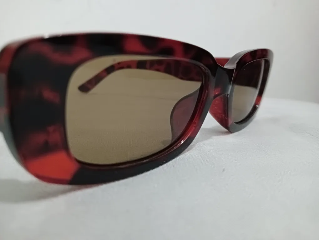 Red Tortoiseshell Square Sunglasses image indicator(3)