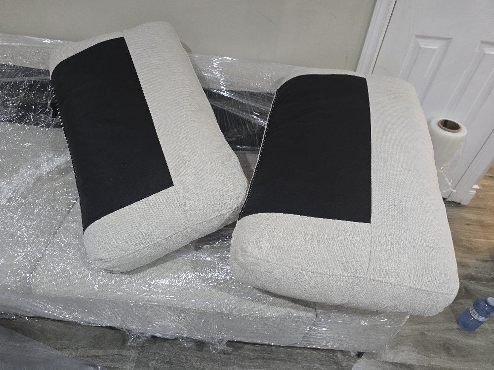 Modern Structube Beige Sofa - photo 4