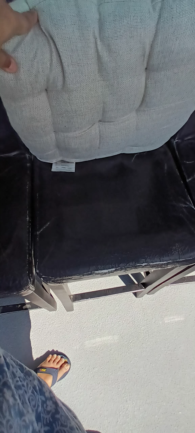 Four Black Bar Stools (FREE) - photo 2