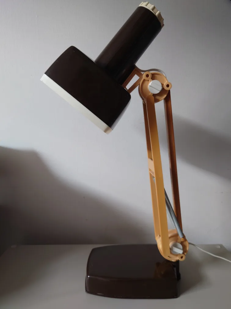 Vintage plastic desklamp 💚 thumbnail