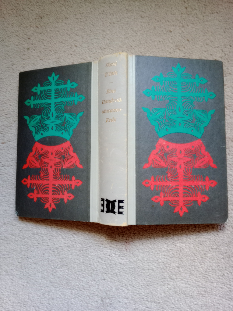 Vintage German Book - Eine Handvoll schwarzer Erde