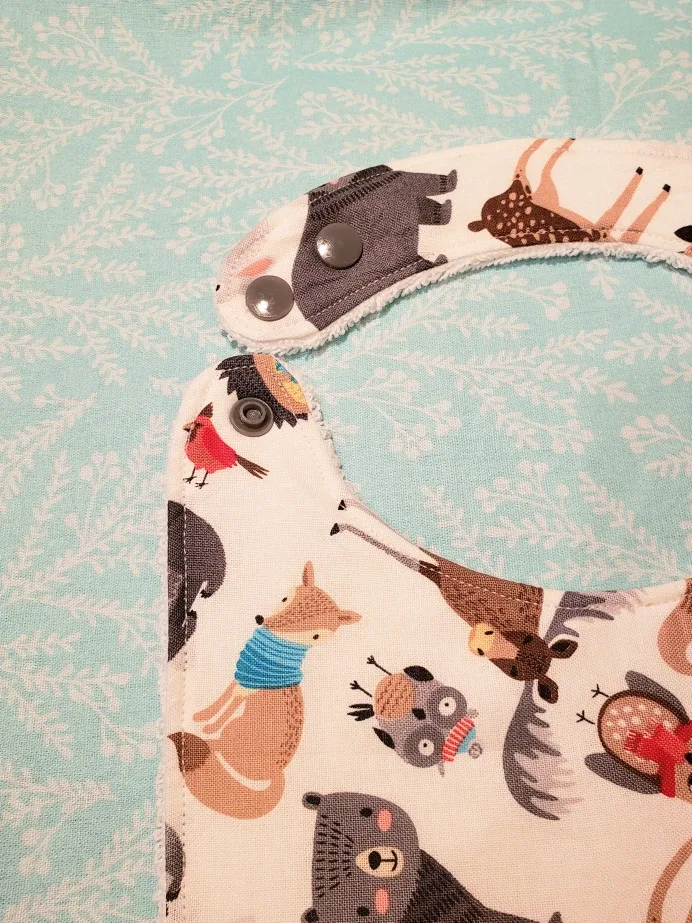 💚 Adorable Handmade Baby Bib - Woodland Critters image indicator(3)