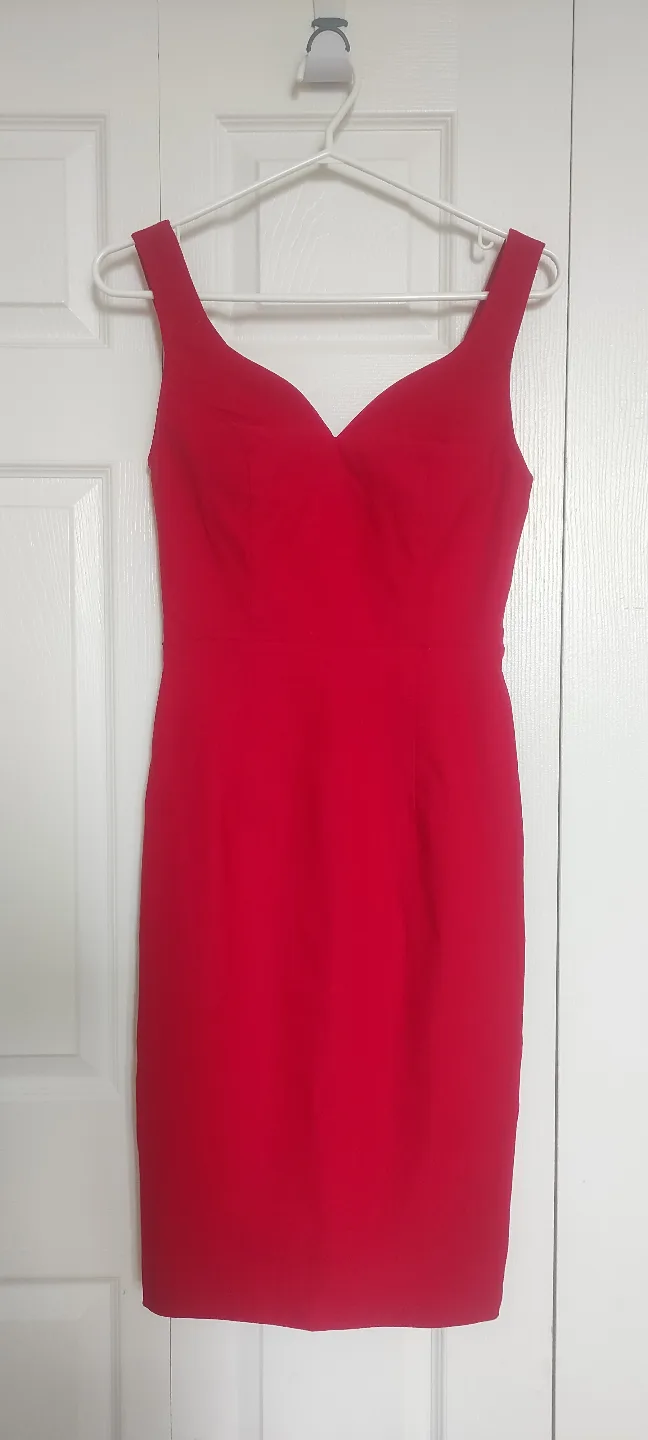 Red dress sweetheart neckline thumbnail