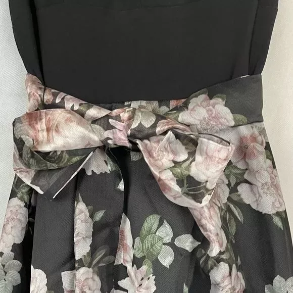 Eliza J,  Black and Floral Maxi Dress Size 8 image indicator(7)