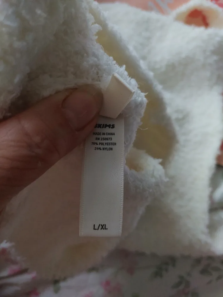 SKIMS Cozy Knit Tank Top - Size L/XL image indicator(6)