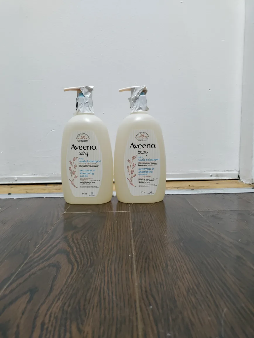 Two Aveeno Baby Wash & Shampoo Bottles (575 mL each) image indicator(2)