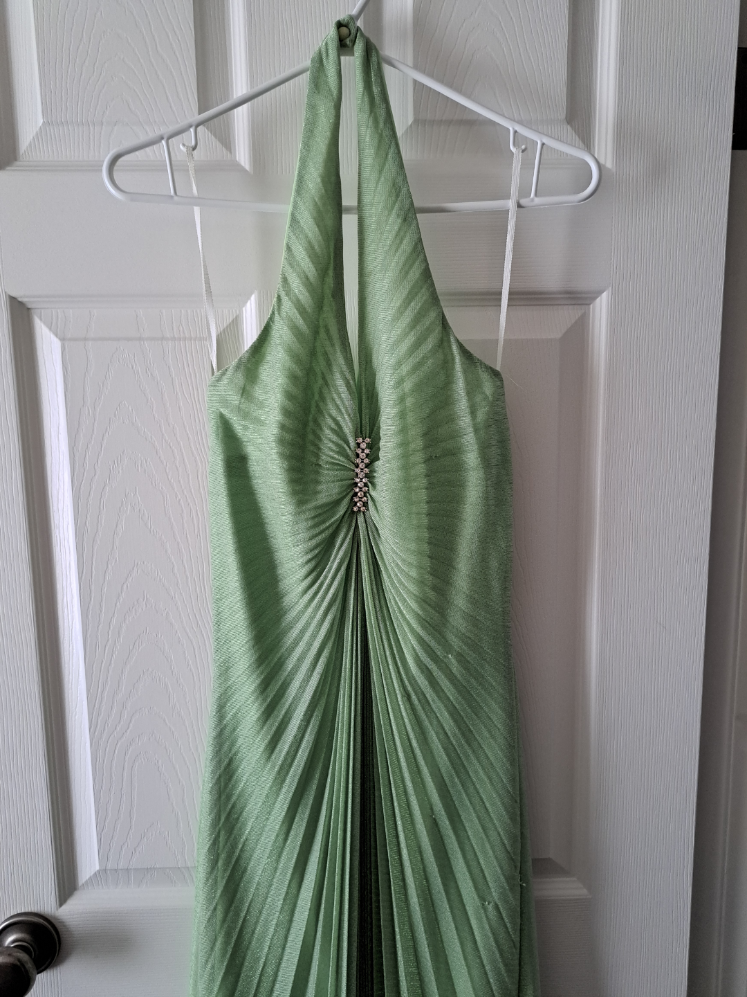 Light Green Halter Pleated Prom Dress with Matching Scarf - photo 3