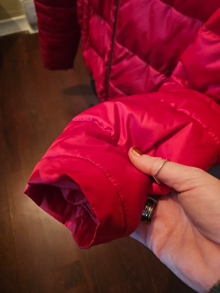 Red Guess Puffer Jacket Size Small image indicator(4)