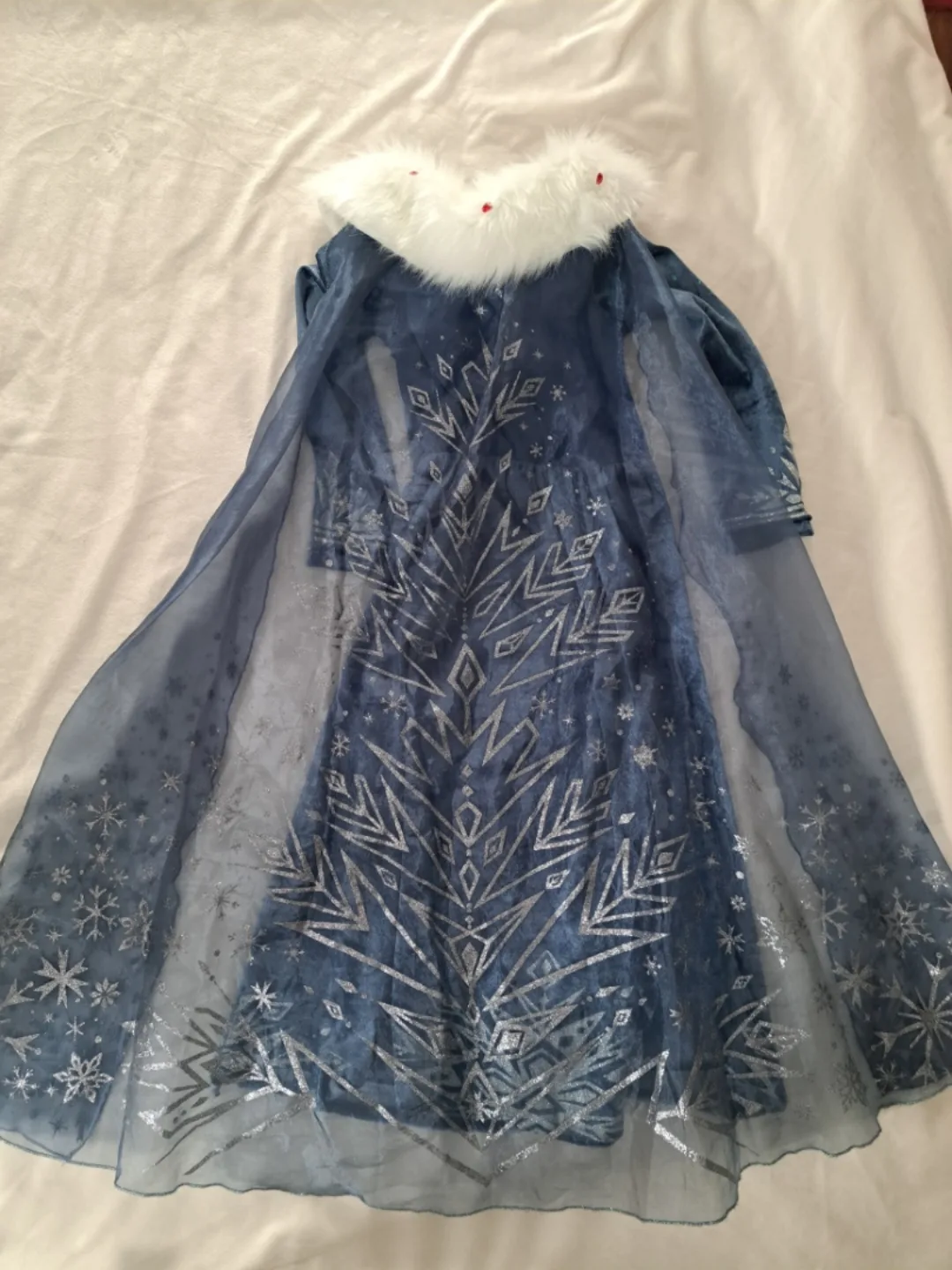 Princess Elsa Dress with Cape image indicator(6)